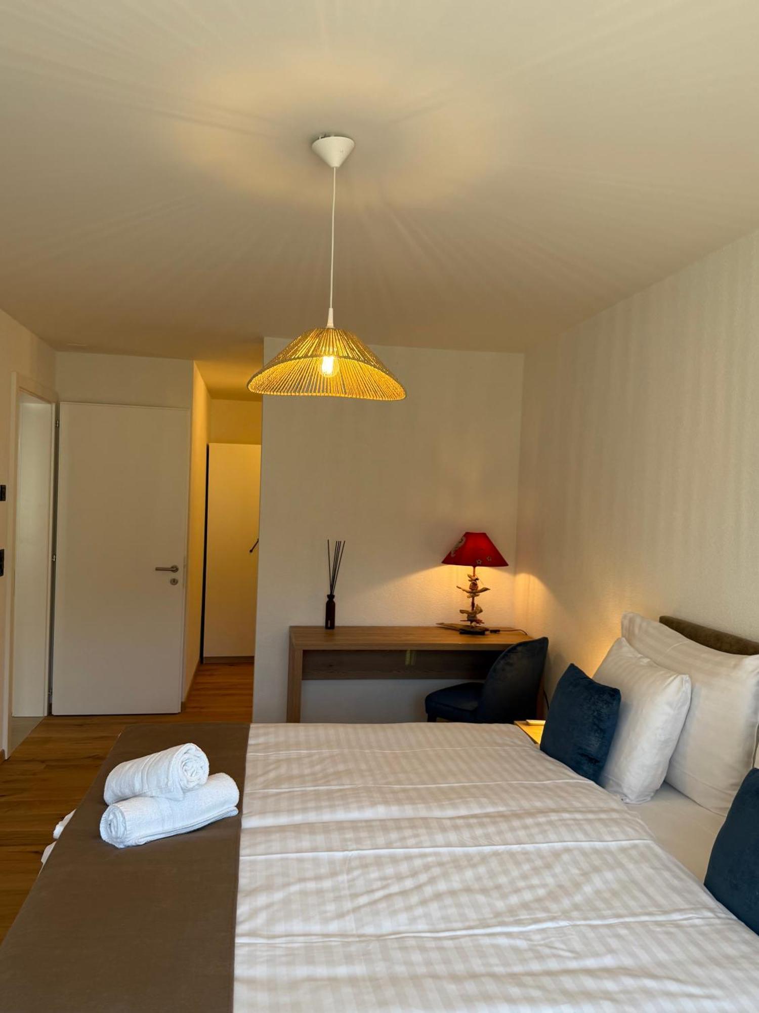 Boutique Hotel Corbetta - Spa 60M2 - La Montagne A 5 Minutes De L'Autoroute A12 Aux Paccots Sur Montreux - Nouveau Loft Familial - Profitez Du Lac Leman Et Des Montagnes En Meme Temps Les Paccots Exterior photo